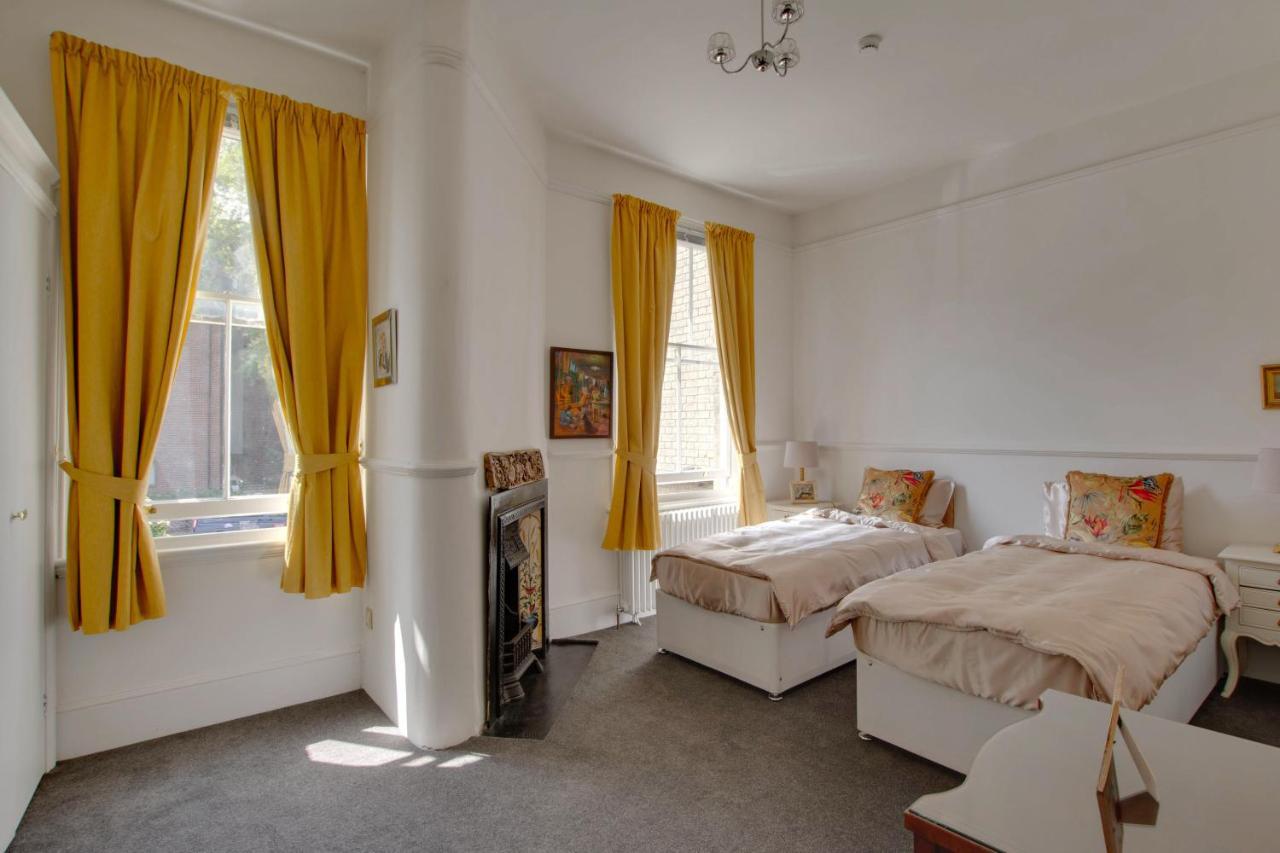 Stone Court House Hotel Мейдстън Екстериор снимка